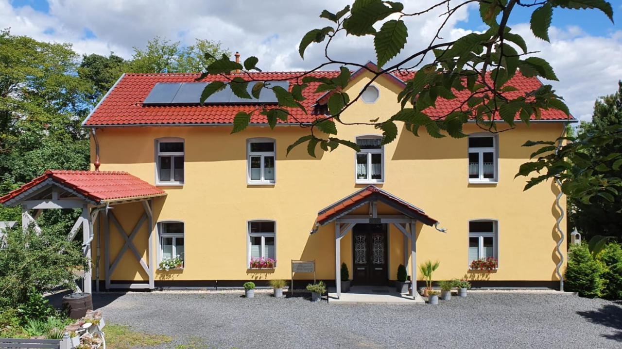 Haus Eveline - Ferienwohnungen Unterhalb Der Wartburg - Eisenach Luaran gambar